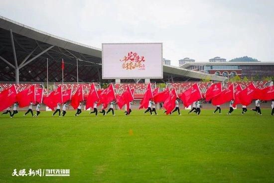阳光下的女孩